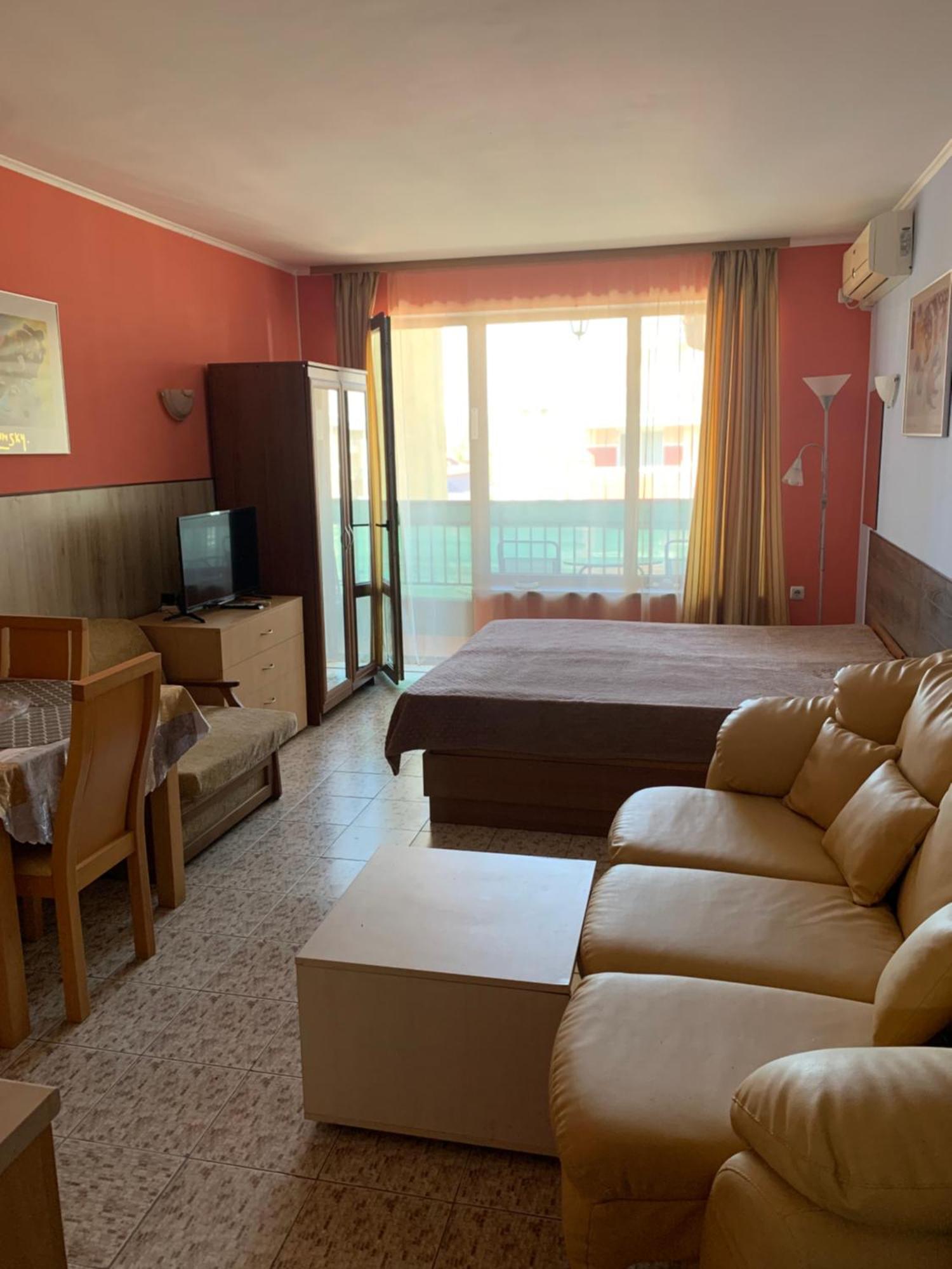 Уютные Апартаменты С Бассейном У Моря В Г. Солнечный Берег Sunny Beach Exterior foto
